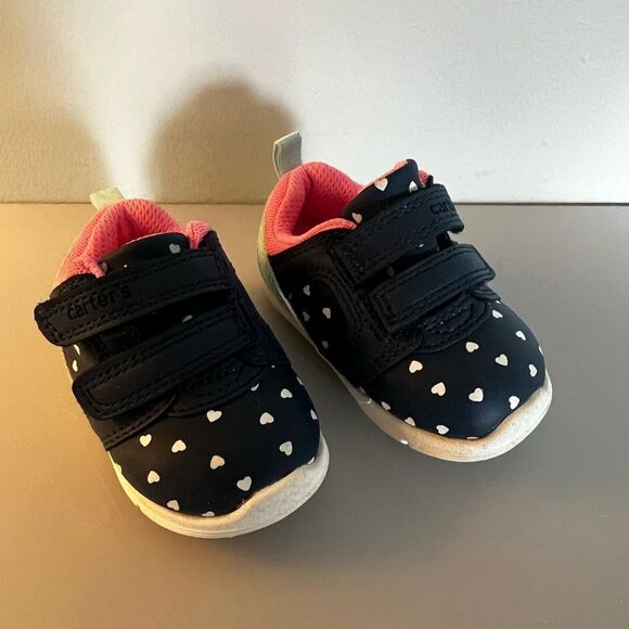 Carters hearts shoes size 2 baby - Picture 1 of 5